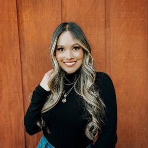 Meet your Posher, Victoria